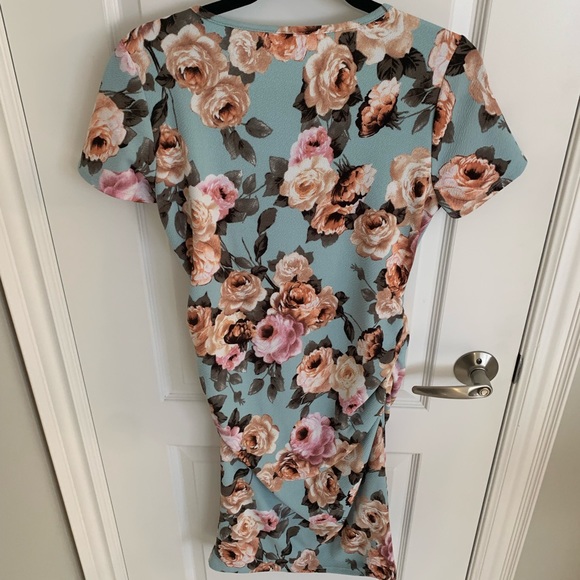 PinkBlush Light Blue Floral Maternity Dress - Picture 5 of 7